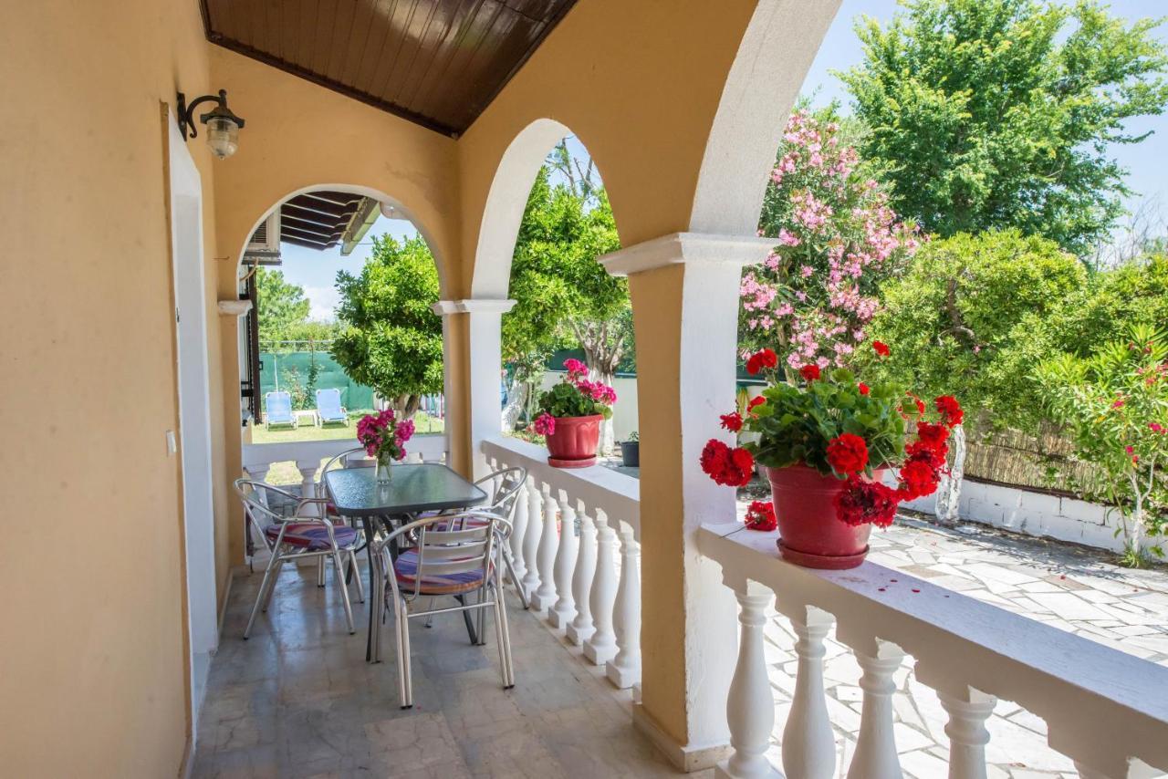 Villa Eleni Holidays Resort With Swimming Pool, Сидарион Экстерьер фото