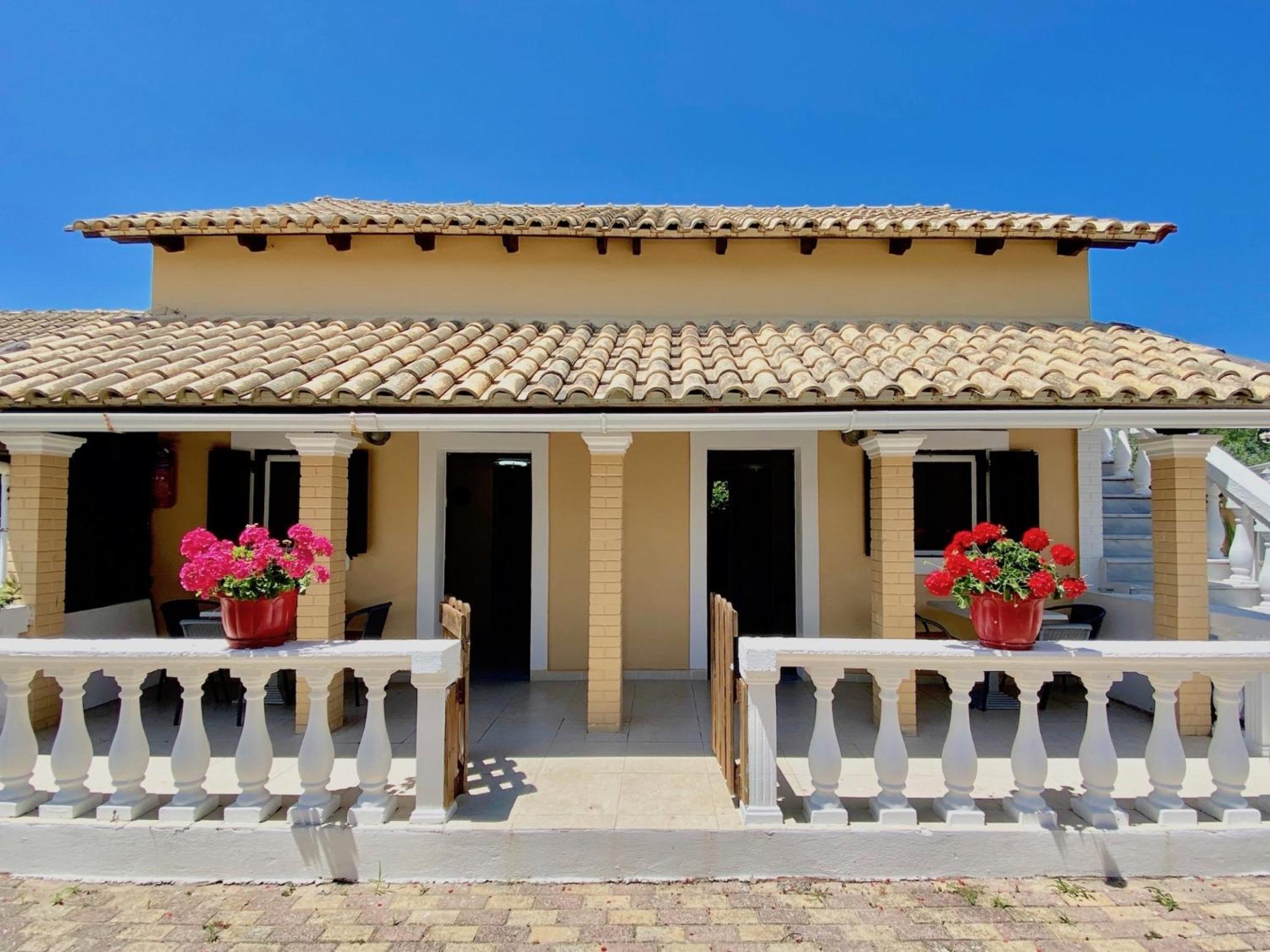 Villa Eleni Holidays Resort With Swimming Pool, Сидарион Экстерьер фото